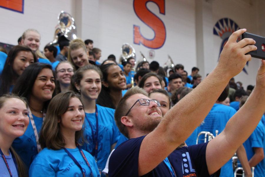 Color+Guard+smiles+for+a+selfie+before+the+pep+rally.